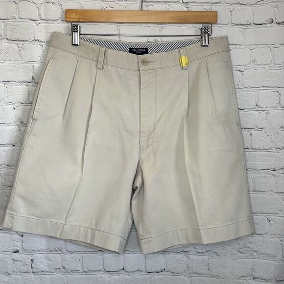Nautica Rigger Classic Fit Pleated Khaki Chino shorts size 34 - Picture 1 of 8